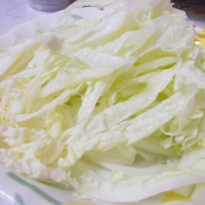 メープルシロップの代わりにハチミツで代用しました。シャキシャキの白菜とマッチして、生の白菜がもりもりいただけましたよ☆ごちそうさまでした～!!